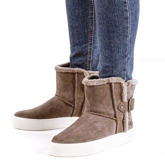 {UGG}AIKA Suede Booties - Picture 16 of 16